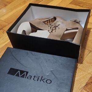 Matiko Women's Brown Lace-Up Heels